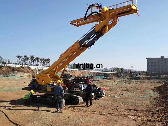 護(hu)坡(po)錨(mao)桿廠(chang)家