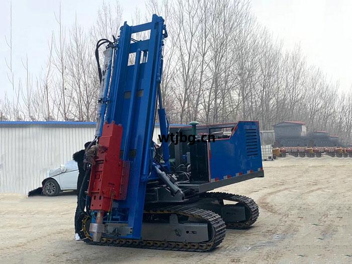 履(lv)帶(dai)光伏(fu)打(da)樁機(ji)廠家