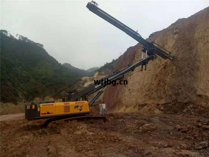 邊坡(po)支(zhi)護、錨桿(gan)、錨(mao)索鉆(zuan)機施工(gong)